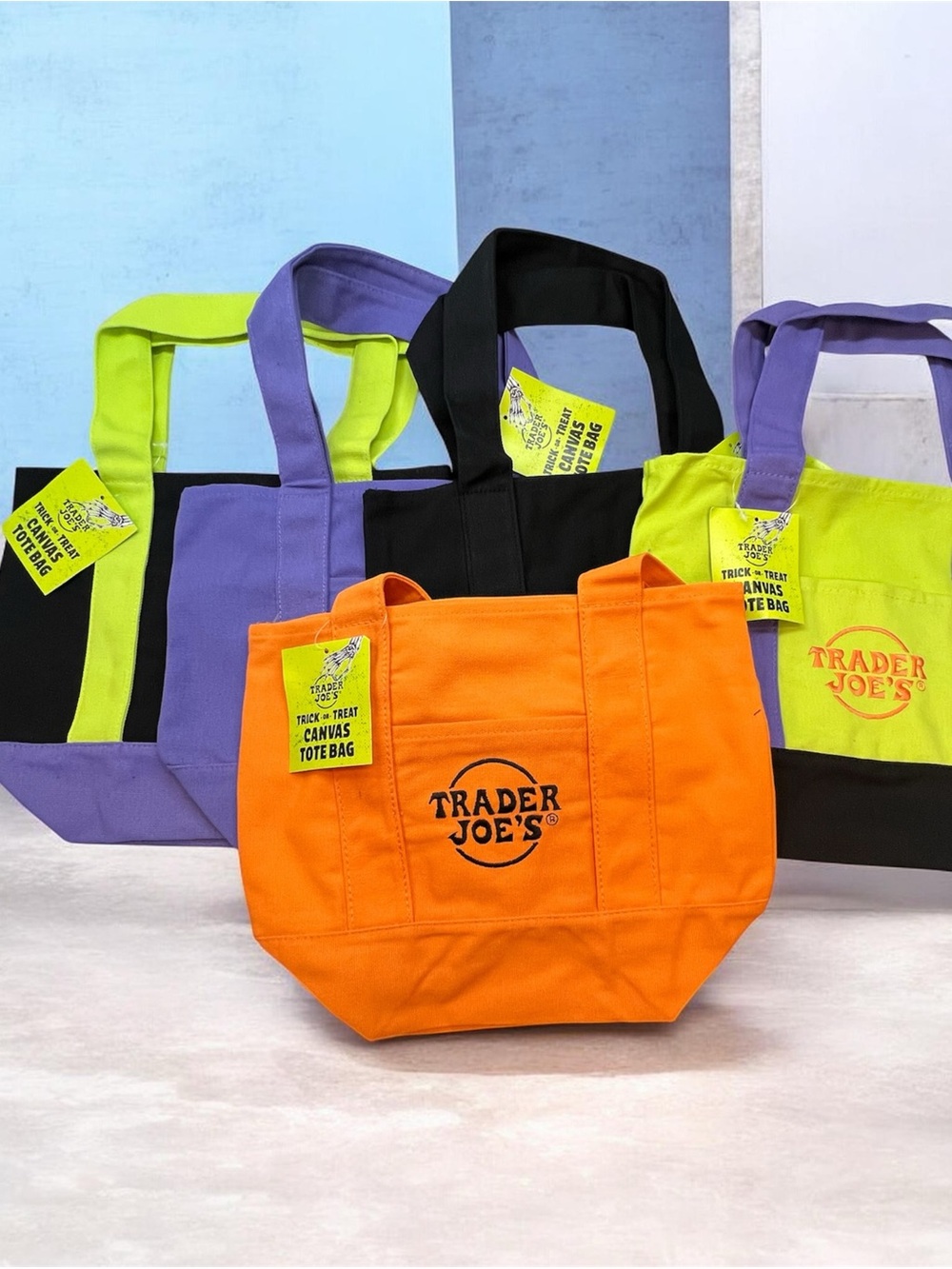 Trader Joe's Limited Edition Trick-or-Treat Mini Canvas Tote Set of five Brand N